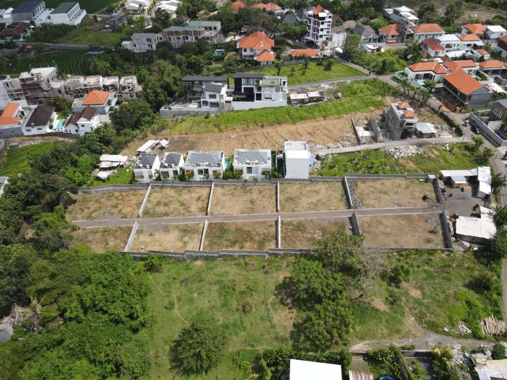 10 Plot of the Land